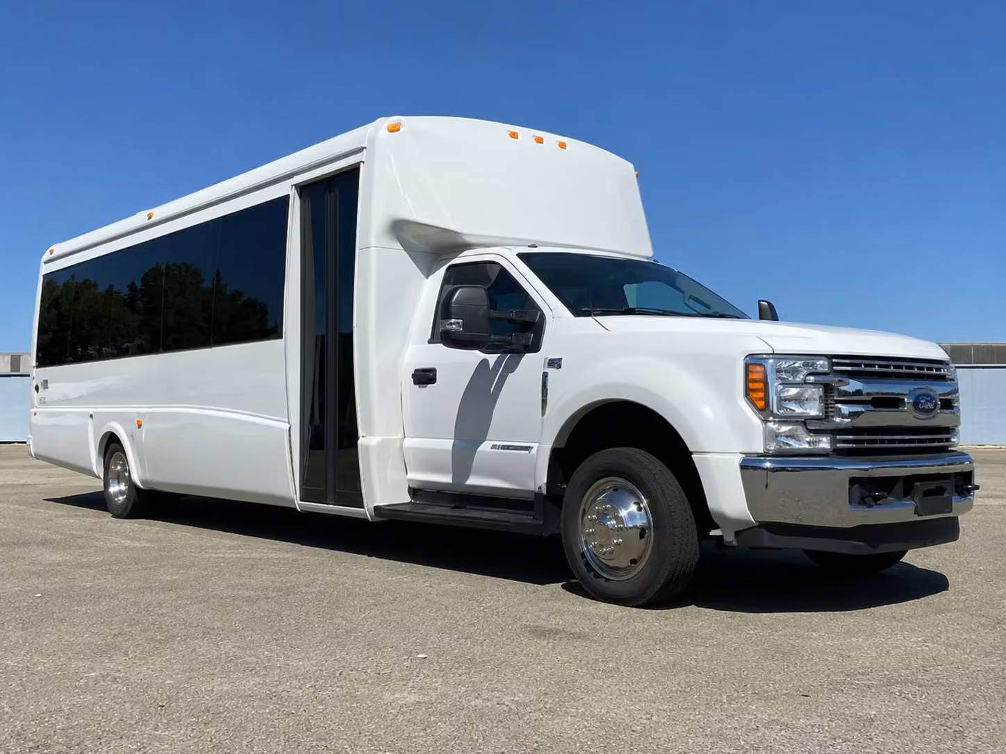 20 passenger minibus