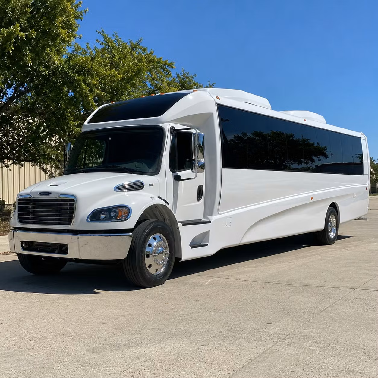 jurupa valley 35 passenger minibus rental